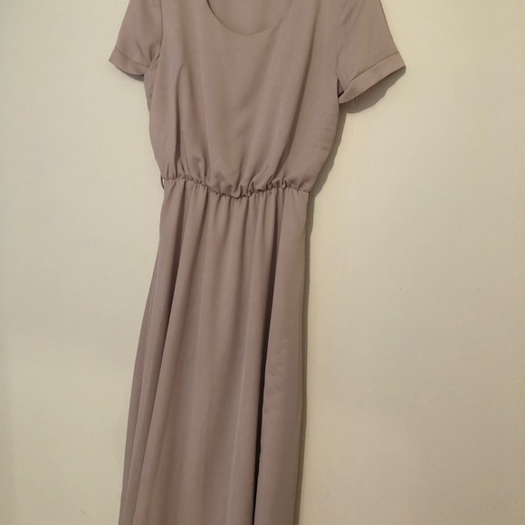 Simple dress - Picture 5 of 5